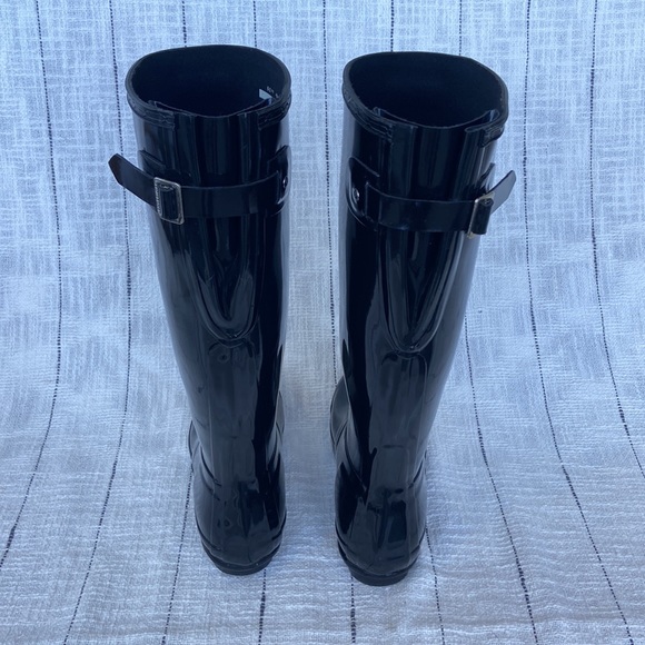 Hunter Rain Boots - Women’s Tall Back Adjustable Black Gloss, size 8 US, 39 EU - Picture 6 of 13